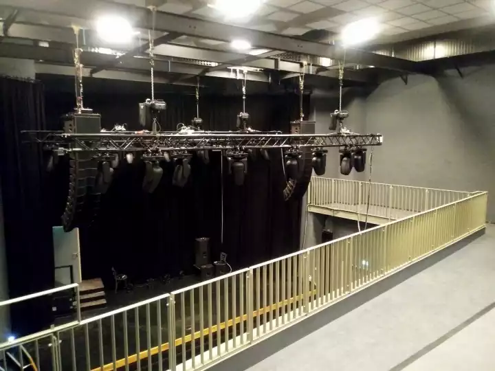 HOLE 44 in Berlin-Neukölln HOLE 44 in Berlin-Neukölln