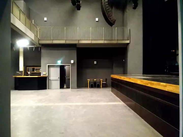 HOLE 44 in Berlin-Neukölln HOLE 44 in Berlin-Neukölln